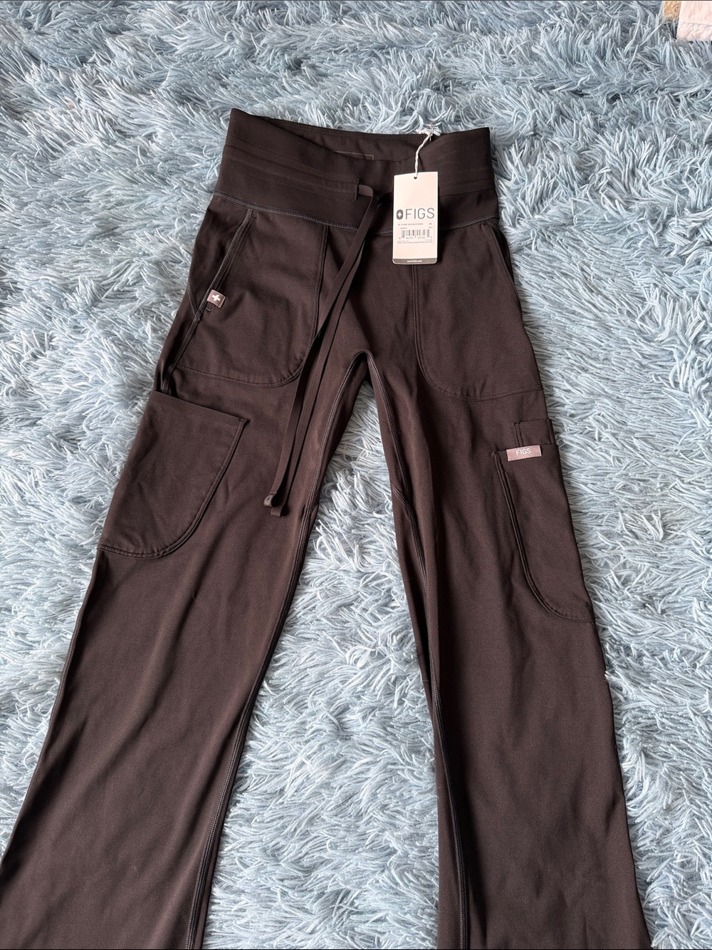 Figs Black Cargo Flare Scrublegging Pants XS NWT - Picture 2 of 9